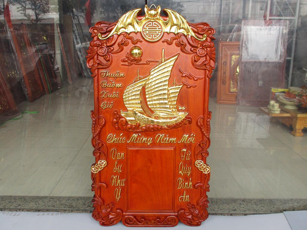 Tranh Gỗ Đốc Lịch Thuận Buồm Xuôi Gió Dát Vàng 76cm